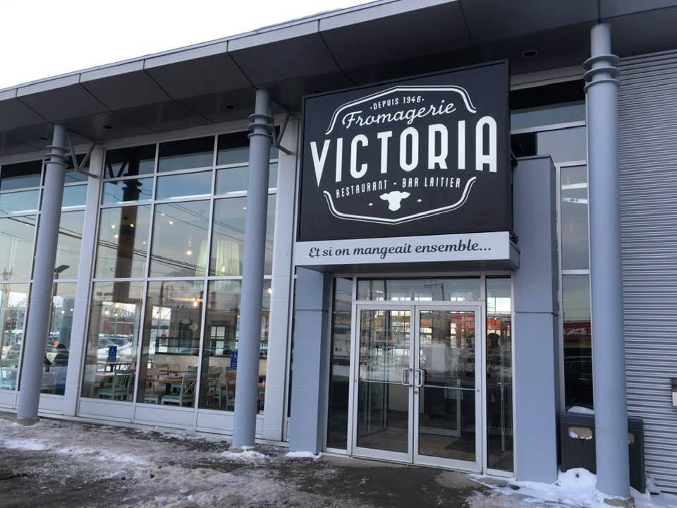 Fromagerie Victoria Trois-Rivières | restaurant | 4575 Boulevard des Récollets, Trois-Rivières, QC G9A 5V2, Canada | 8198412606 OR +1 819-841-2606