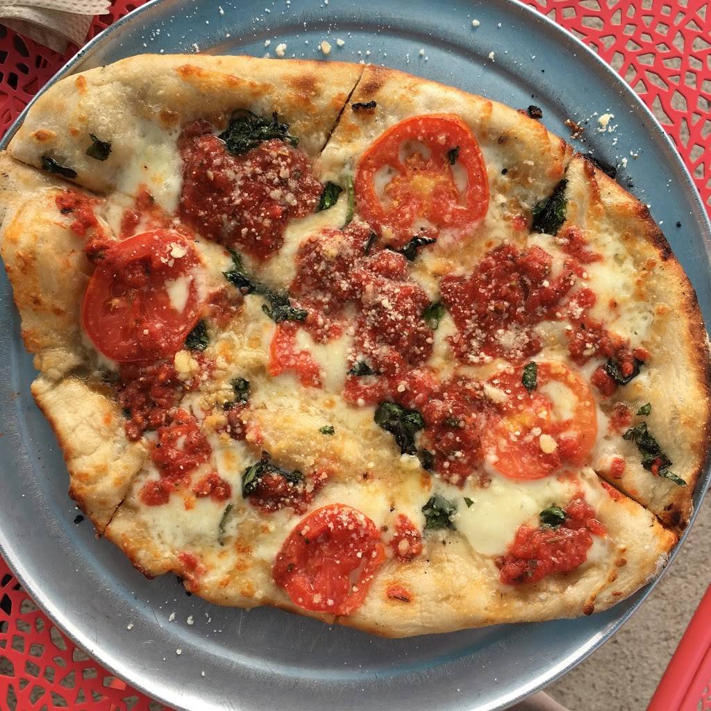 Dominics Truck & Dine | restaurant | 340 Gilmer Ferry Rd, Ball Ground, GA 30107, USA | 6784543463 OR +1 678-454-3463