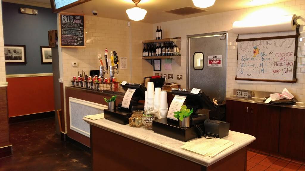 Fish District | meal takeaway | 12002 Carmel Mountain Rd, San Diego, CA 92128, USA | 8584851577 OR +1 858-485-1577