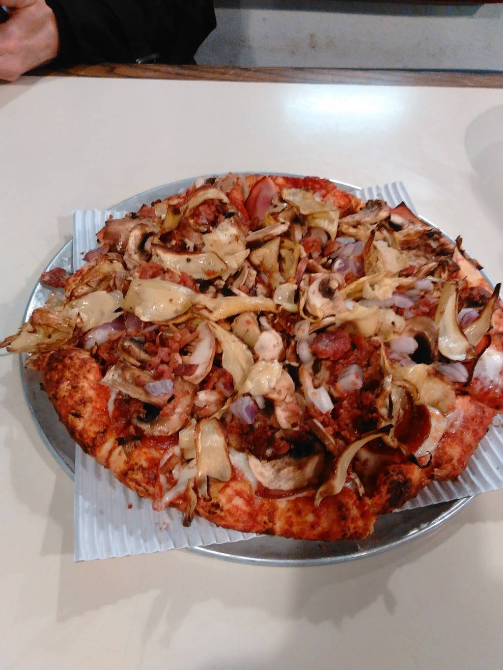 Lamppost Pizza | meal delivery | 137 Olympia Park Rd, Grass Valley, CA 95945, USA | 5302741444 OR +1 530-274-1444