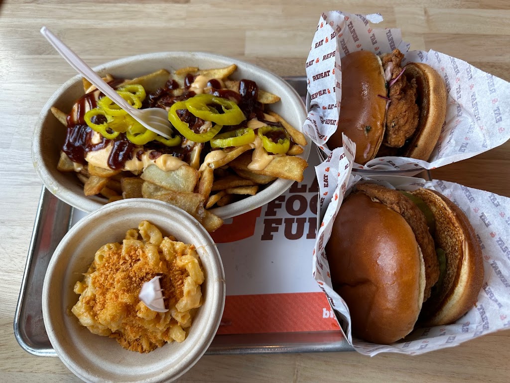 Big Chicken | restaurant | 9437 W Higgins Rd, Rosemont, IL 60018, USA | 3313086655 OR +1 331-308-6655