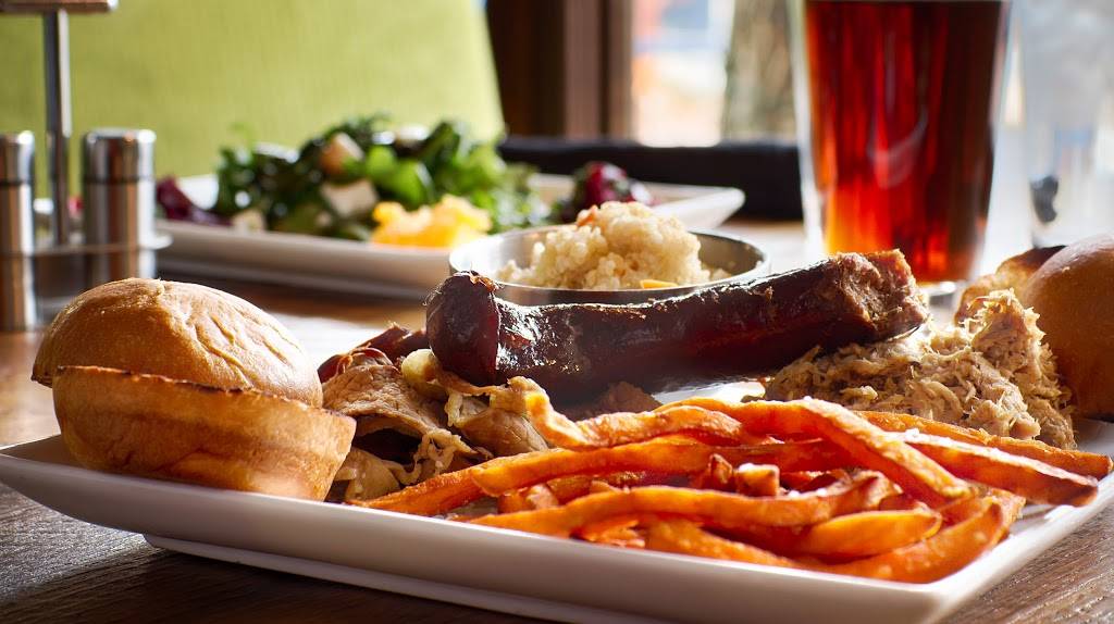 Montezuma Roadhouse | restaurant | 91 River Run Rd, Dillon, CO 80435, USA | 9702622202 OR +1 970-262-2202