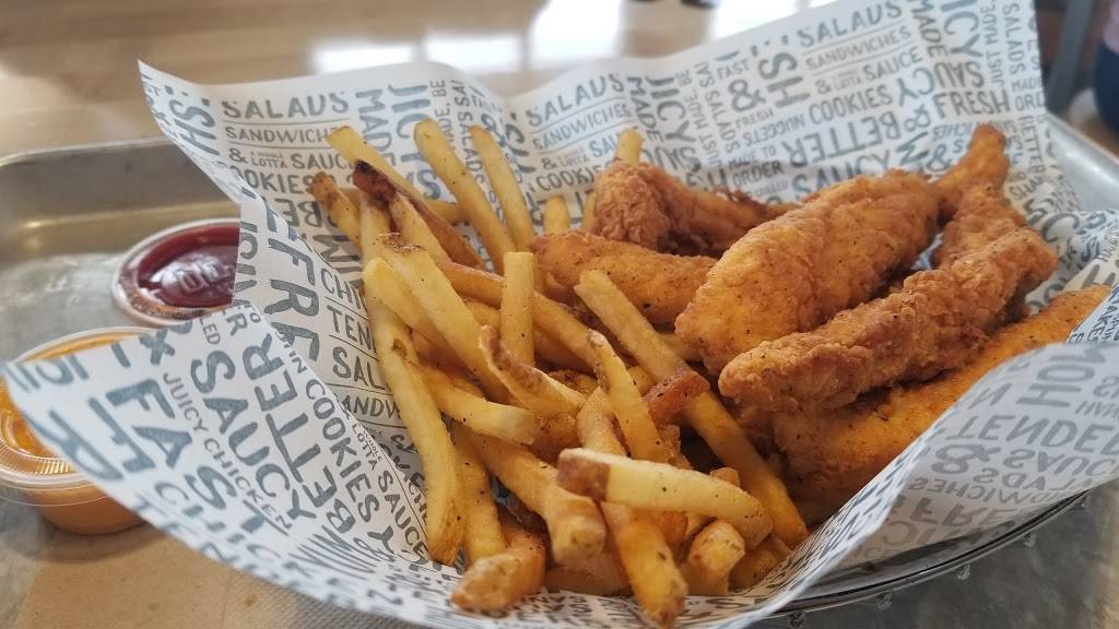 PDQ Restaurant | restaurant | Danada Square East, 167 Danada Square East, Wheaton, IL 60187, USA | 6303157135 OR +1 630-315-7135