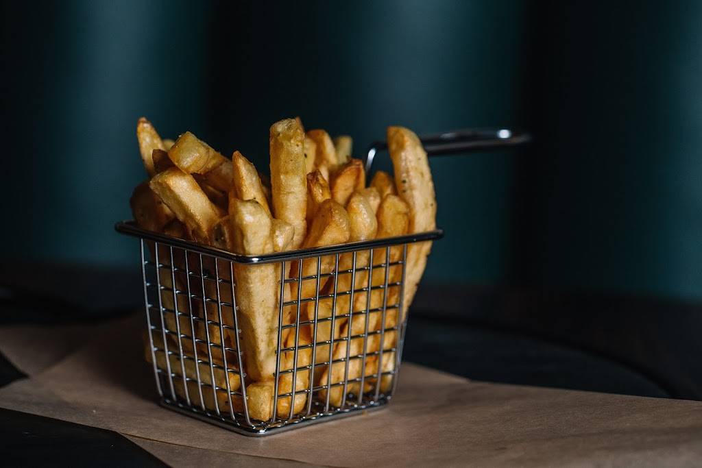 The Urban Burger Bar | restaurant | 3300 Clipper Mill Rd, Baltimore, MD 21211, USA | 4436527818 OR +1 443-652-7818