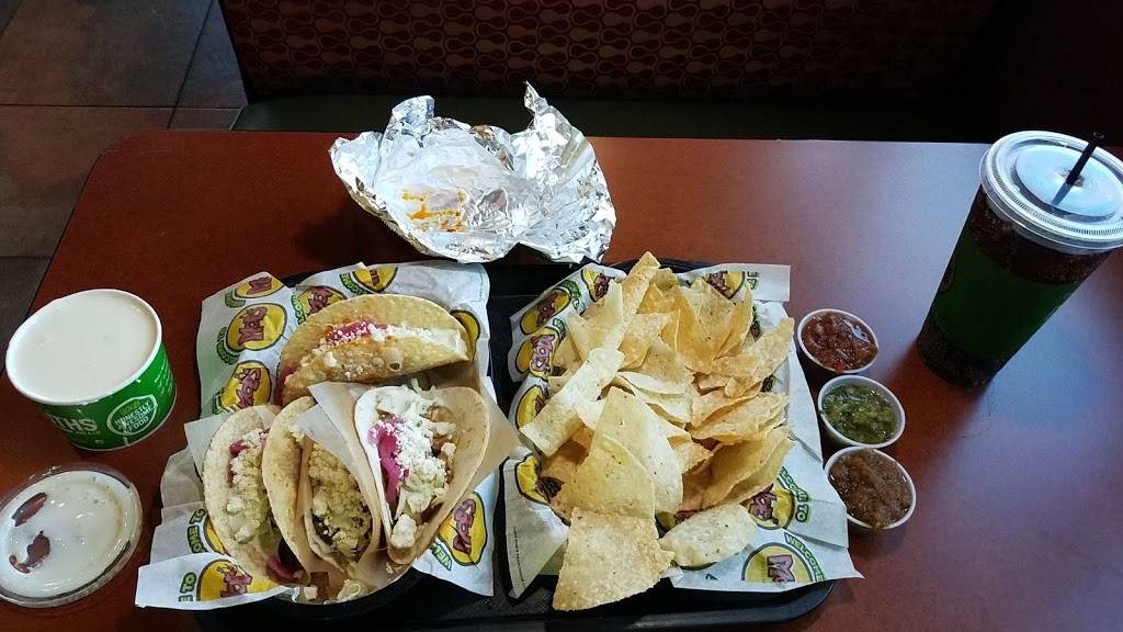 Moes Southwest Grill | restaurant | 15652 NW US Hwy 441, Alachua, FL 32615, USA | 3864621205 OR +1 386-462-1205