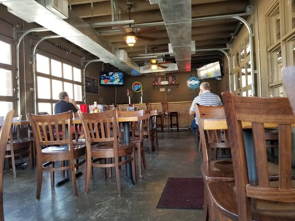 Sonny Bryan’s Smokehouse - Inwood "The Original" | restaurant | 2202 Inwood Rd, Dallas, TX 75235, USA | 2143577120 OR +1 214-357-7120