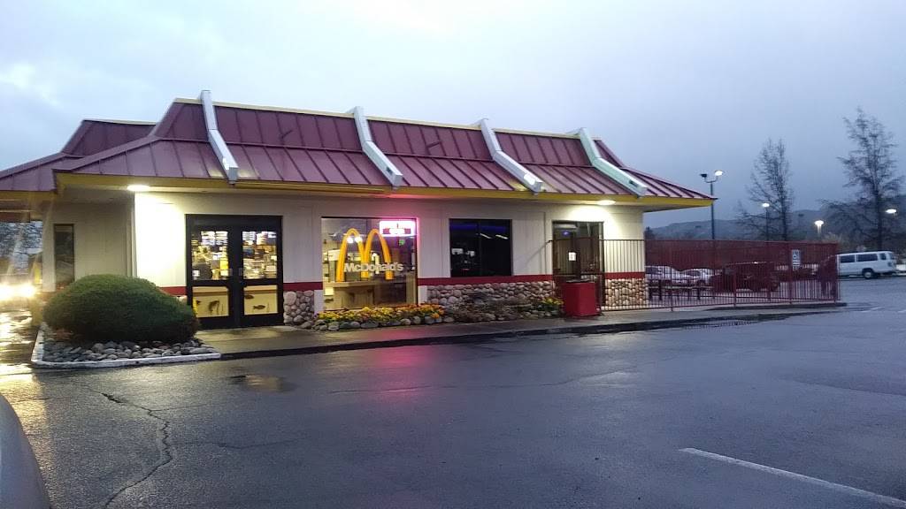 McDonalds | cafe | 1077 Lakeport Blvd, Lakeport, CA 95453, USA | 7072636190 OR +1 707-263-6190