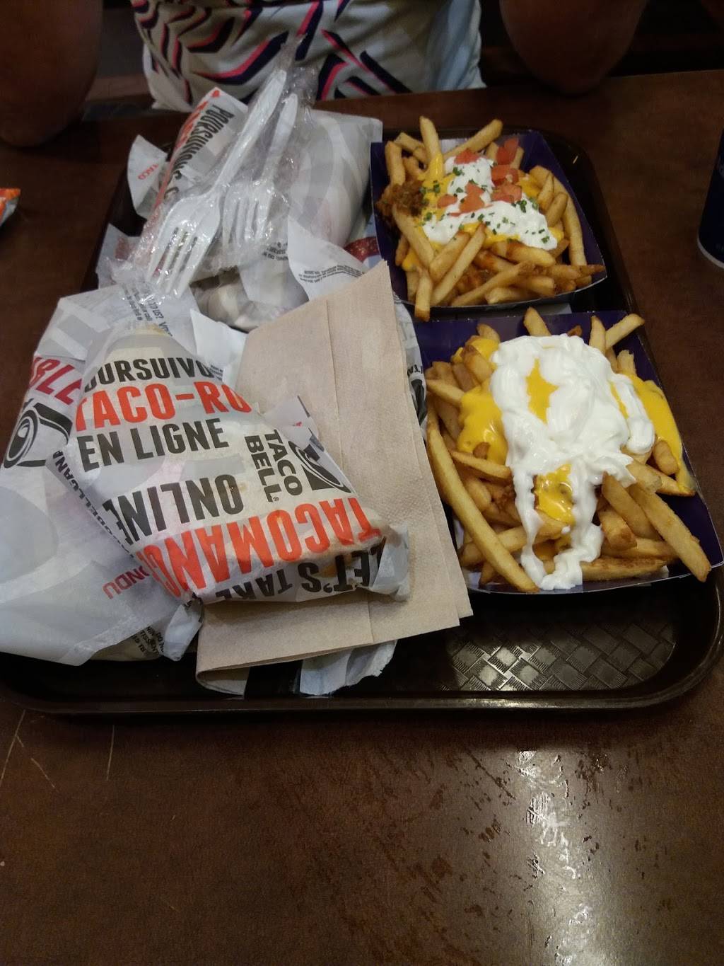 Taco Bell | meal takeaway | 2960 Kingsway Dr, Kitchener, ON N2C 2H7, Canada | 5198940101 OR +1 519-894-0101