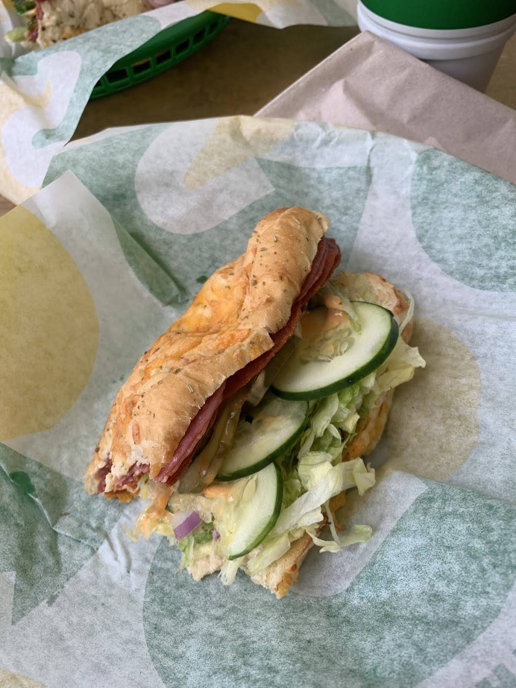Subway Restaurants | restaurant | 6775 Stirling Rd, Davie, FL 33314, USA | 9547920087 OR +1 954-792-0087