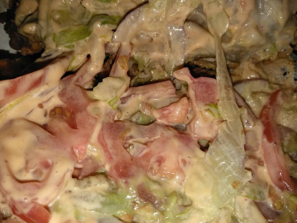 Subway | restaurant | 29702 Southfield Rd, Southfield, MI 48076, USA | 2485695050 OR +1 248-569-5050