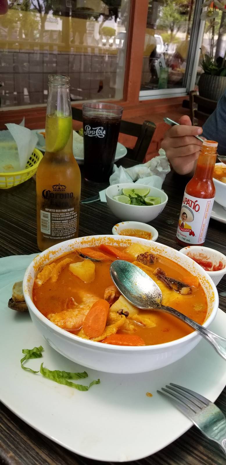 Del Valle Mexican Restaurant | restaurant | 2000 Sebastopol Rd, Santa Rosa, CA 95407, USA | 7075951081 OR +1 707-595-1081