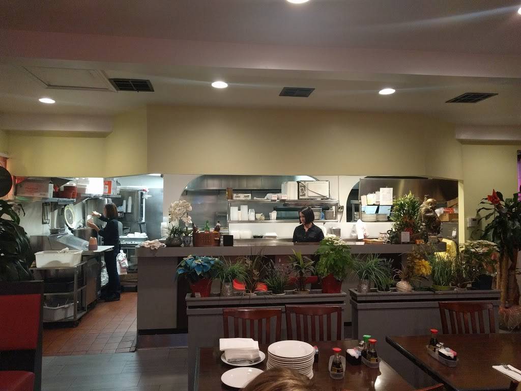 Western Wok | meal takeaway | 1311 N Hollywood Way, Burbank, CA 91505, USA | 8185669985 OR +1 818-566-9985