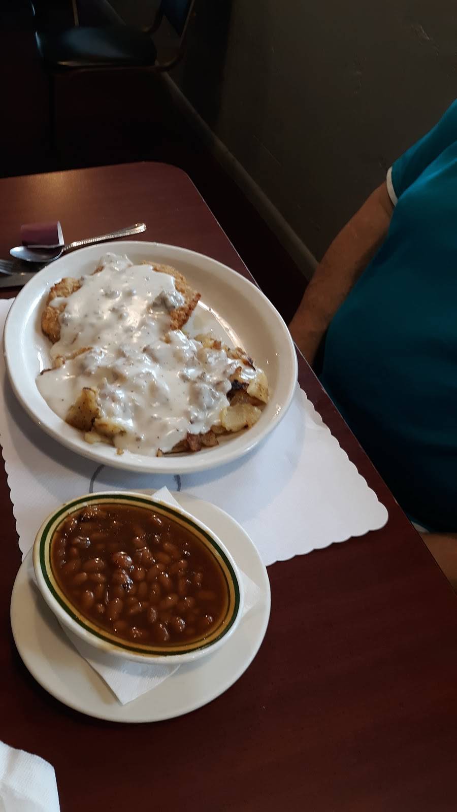 Marshs Diner | restaurant | 108 N Main St, Amsterdam, OH 43903, USA | 7405433005 OR +1 740-543-3005