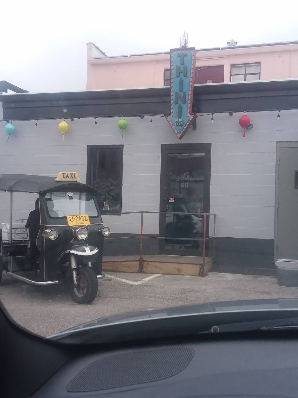 Thi Ni Thai | restaurant | Carpenter Ct, Oberlin, OH 44074, USA | 4405988424 OR +1 440-598-8424