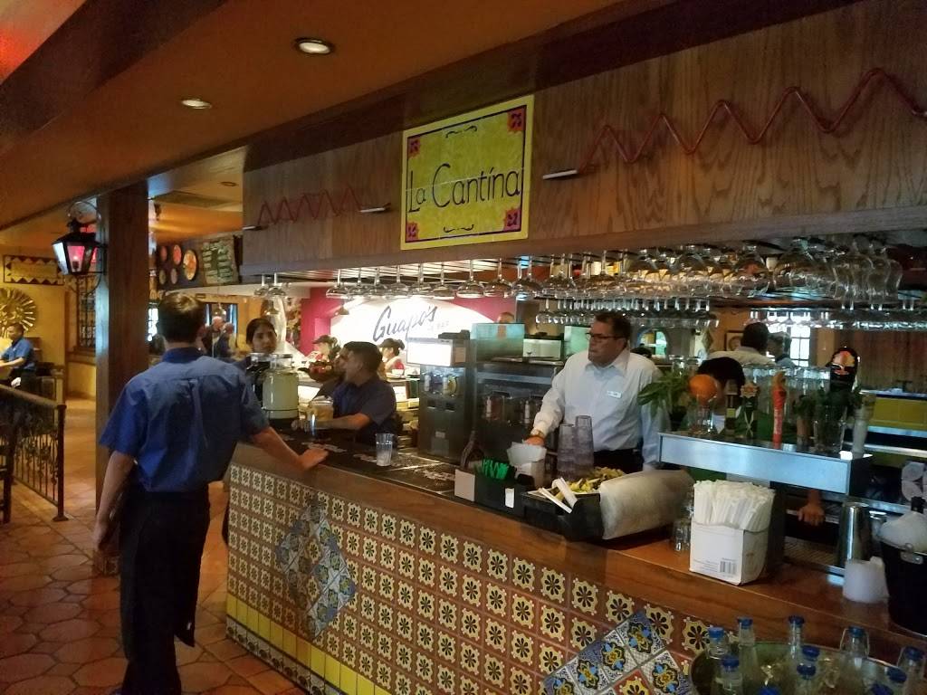 Guapos Restaurant | restaurant | 13050 Fair Lakes Shopping Center, Fairfax, VA 22033, USA | 7038180022 OR +1 703-818-0022