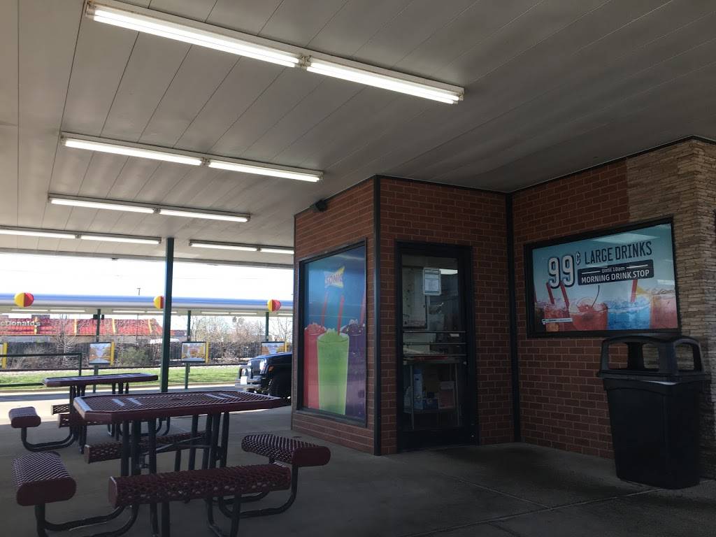 Sonic Drive-In | restaurant | 601 N Mattis Ave, Champaign, IL 61821, USA | 2173561230 OR +1 217-356-1230