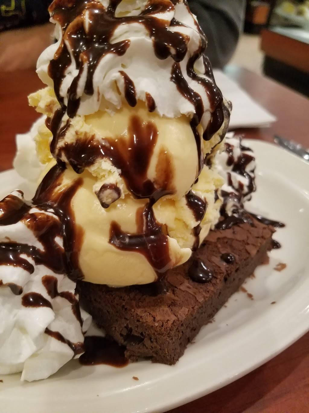 Cols Place | restaurant | 29022 Stephenson Hwy, Madison Heights, MI 48071, USA | 2485425090 OR +1 248-542-5090