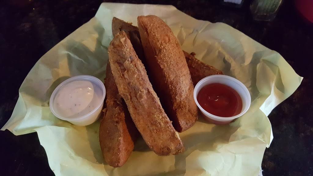 Sadie Maes Deli Dog | restaurant | 10530 SE Washington St, Portland, OR 97216, USA | 5032083055 OR +1 503-208-3055