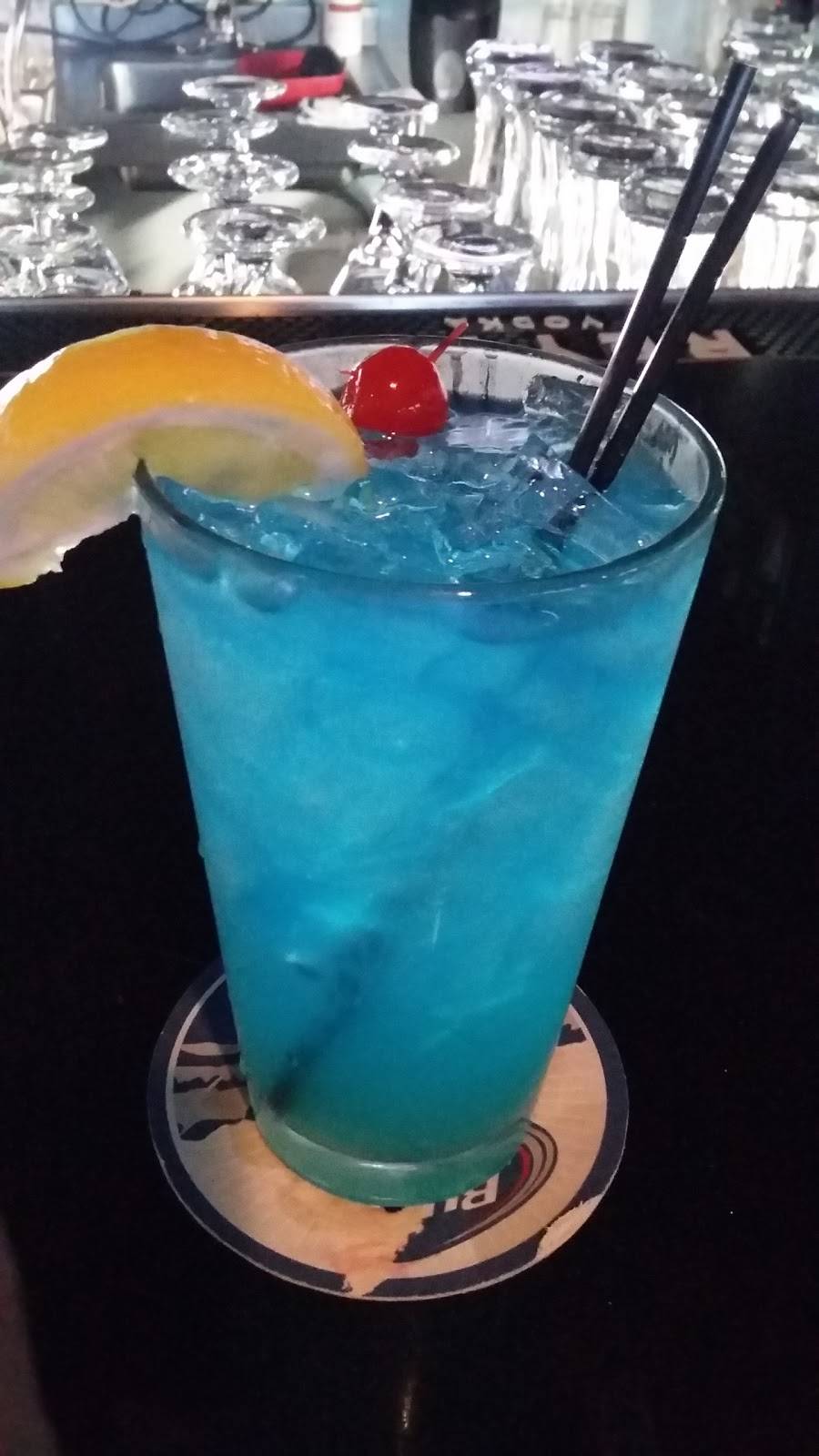 Ugly Dog Sports Cafe | restaurant | 1345 Cortez St, Denver, CO 80221, USA | 3034283600 OR +1 303-428-3600