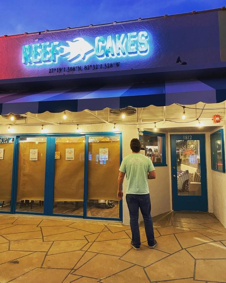 Reef Cakes | restaurant | 1812 S Osprey Ave, Sarasota, FL 34239, USA | 9414447968 OR +1 941-444-7968