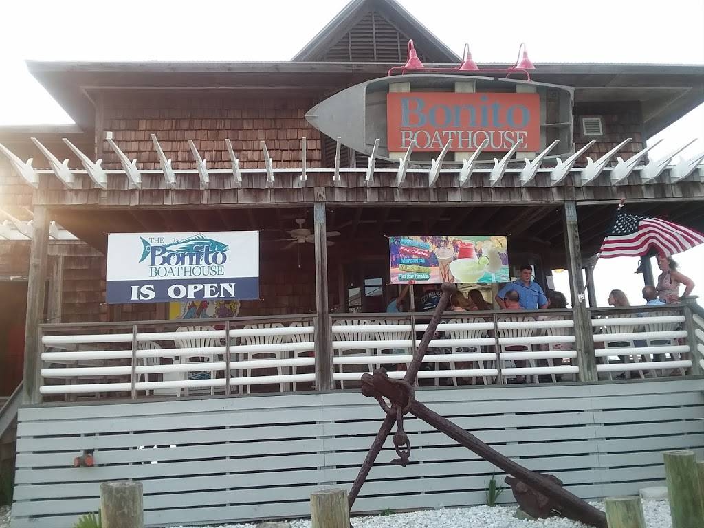 Bonito Boathouse Restaurant | restaurant | Bonito Dr, Fripp Island, SC 29920, USA | 8438381506 OR +1 843-838-1506