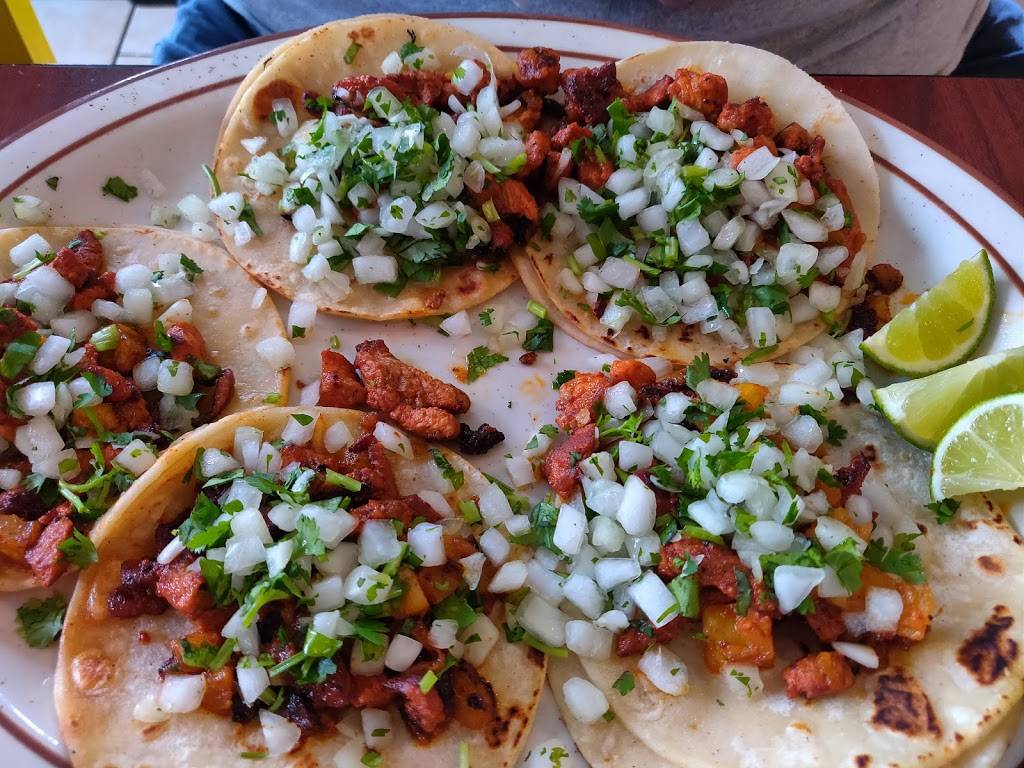 Tacos El Paisa | restaurant | 1920 Federal Blvd, Denver, CO 80204, USA | 7203284414 OR +1 720-328-4414