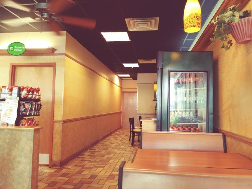 Subway Restaurants | restaurant | 171 W Joe Orr Rd, Chicago Heights, IL 60411, USA | 7087546353 OR +1 708-754-6353