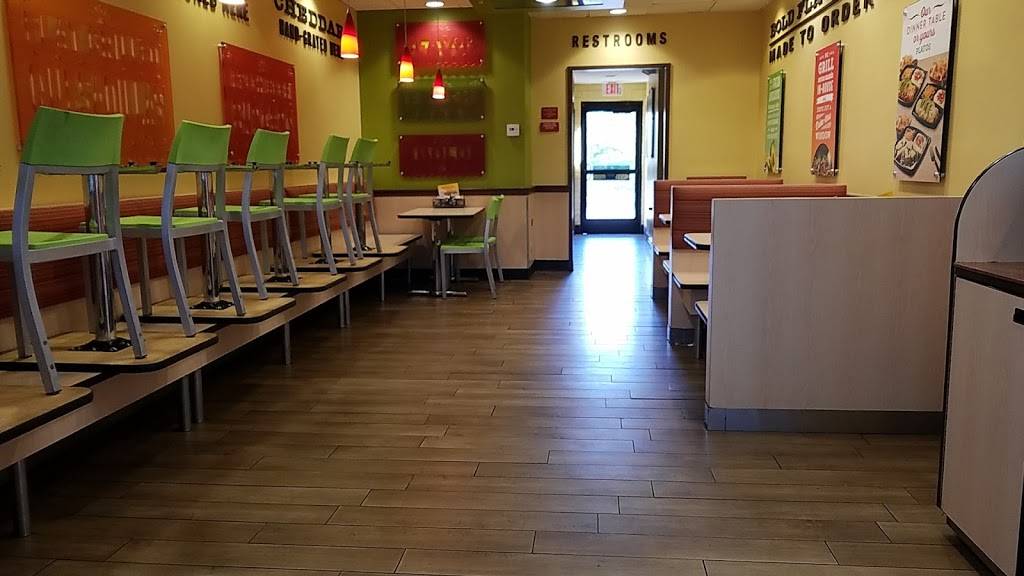 Del Taco | meal takeaway | 1270 W Valley Pkwy, Escondido, CA 92029, USA | 7604896947 OR +1 760-489-6947