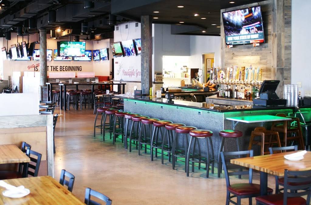 Brus Room Sports Grill - Delray Beach | restaurant | 35 NE 2nd Ave, Delray Beach, FL 33444, USA | 5612763663 OR +1 561-276-3663