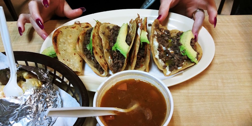 Loros Taqueria | restaurant | 1638 W Main St, Rio Grande City, TX 78582, USA | 9562631462 OR +1 956-263-1462