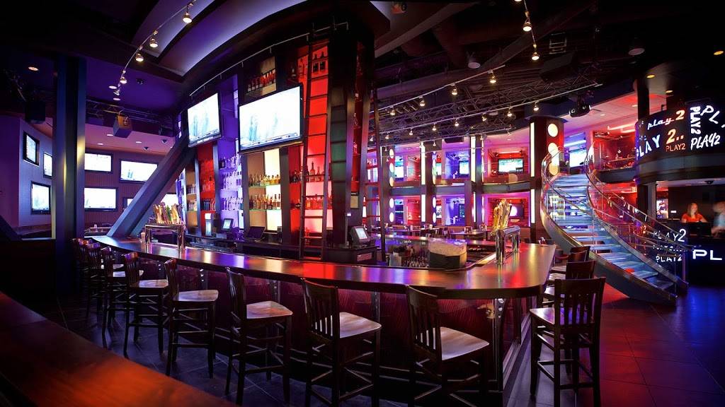 Chickies & Petes | restaurant | Parx Casino, 2999 Street Rd, Bensalem, PA 19020, USA | 2675257333 OR +1 267-525-7333