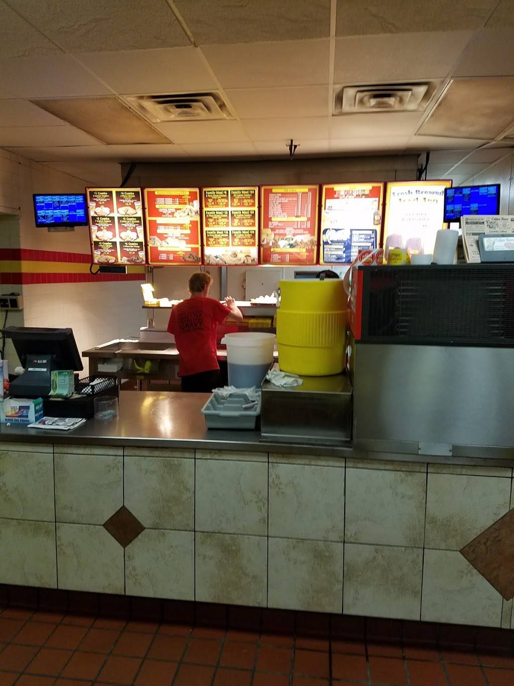 Chicken Express | restaurant | 5400 Denton Hwy, Haltom City, TX 76148, USA | 8175816655 OR +1 817-581-6655