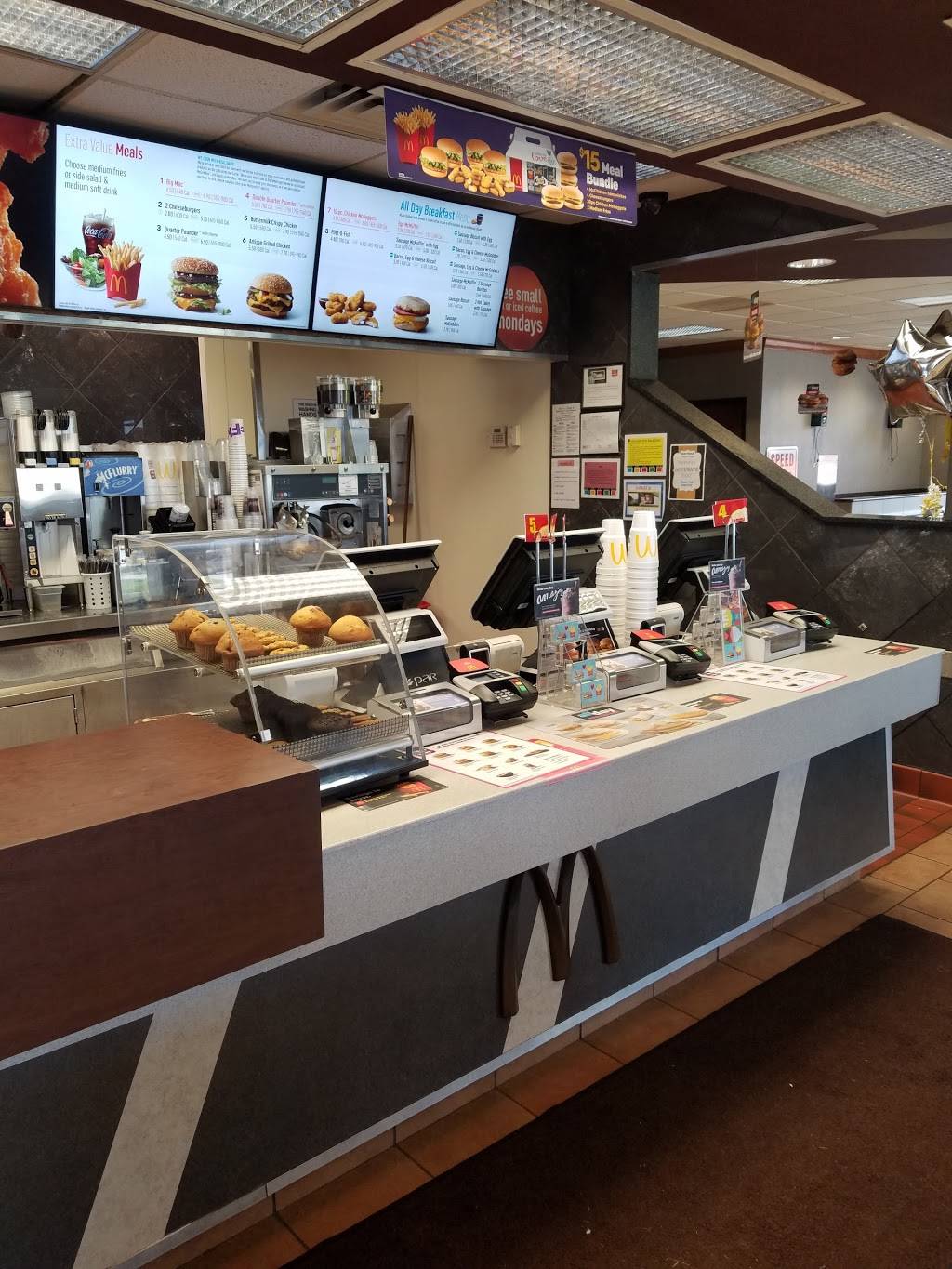 McDonalds | cafe | 3010 W Coliseum Blvd, Fort Wayne, IN 46808, USA | 2604824862 OR +1 260-482-4862