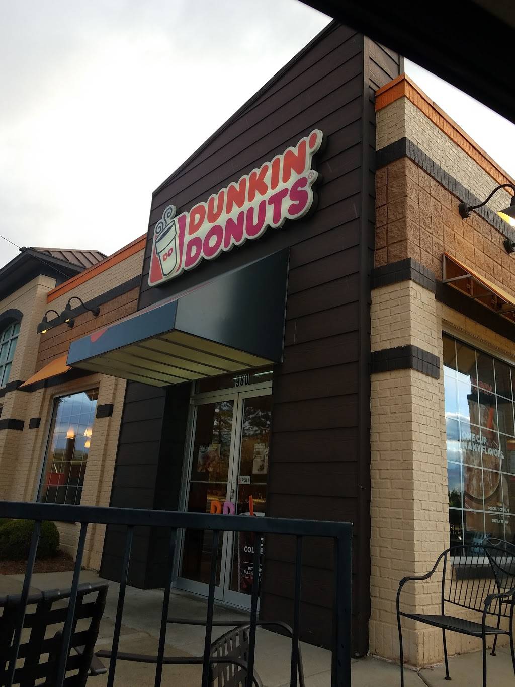 Dunkin | bakery | 980 E Piedmont Rd, Marietta, GA 30062, USA | 7709718360 OR +1 770-971-8360