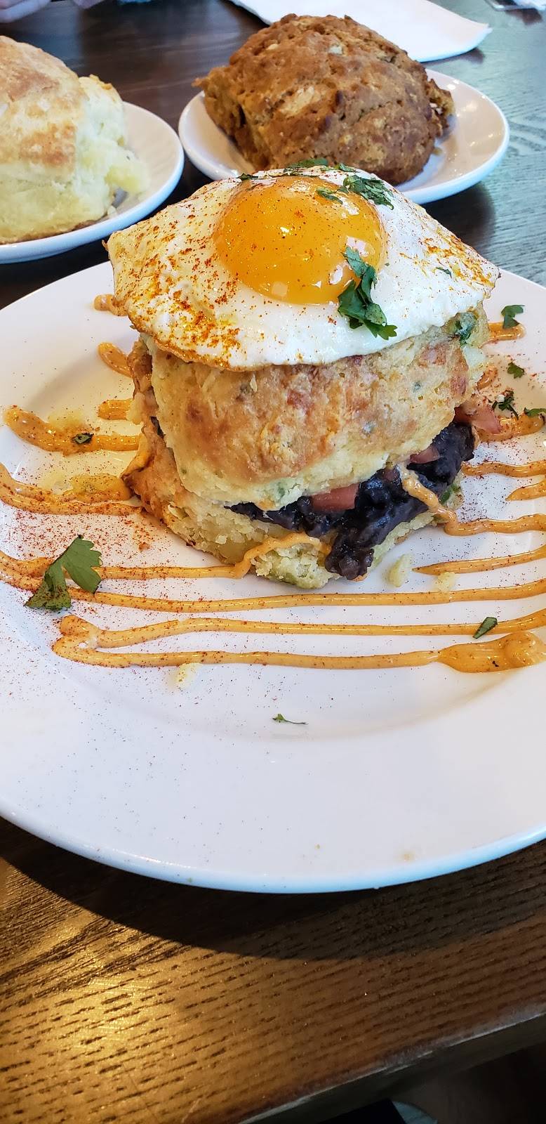 Vicious Biscuit | restaurant | 409 W Coleman Blvd, Mt Pleasant, SC 29464, USA | 8433887362 OR +1 843-388-7362