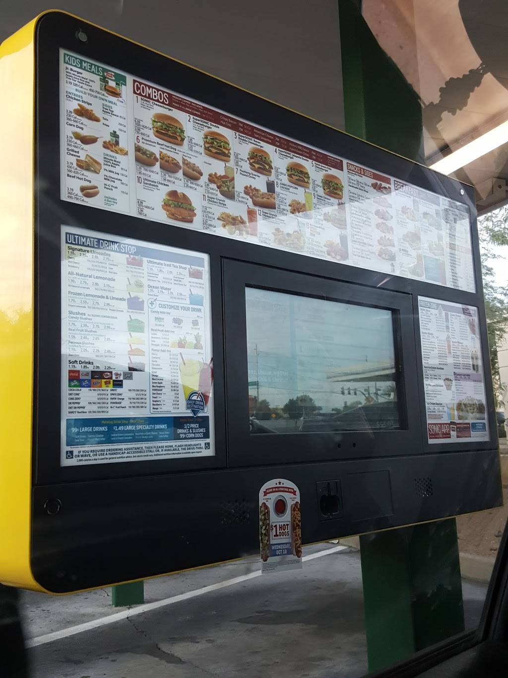 Sonic Drive-In | restaurant | 6724 W Thomas Rd, Phoenix, AZ 85033, USA | 6238480826 OR +1 623-848-0826