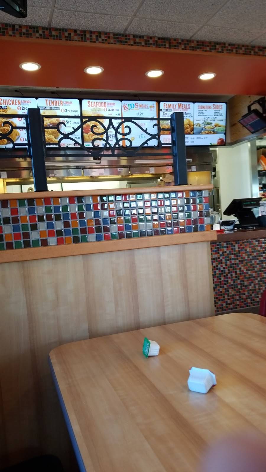 Popeyes Louisiana Kitchen | restaurant | 1559 Marion-Mt Gilead Rd, Marion, OH 43302, USA | 7409146754 OR +1 740-914-6754