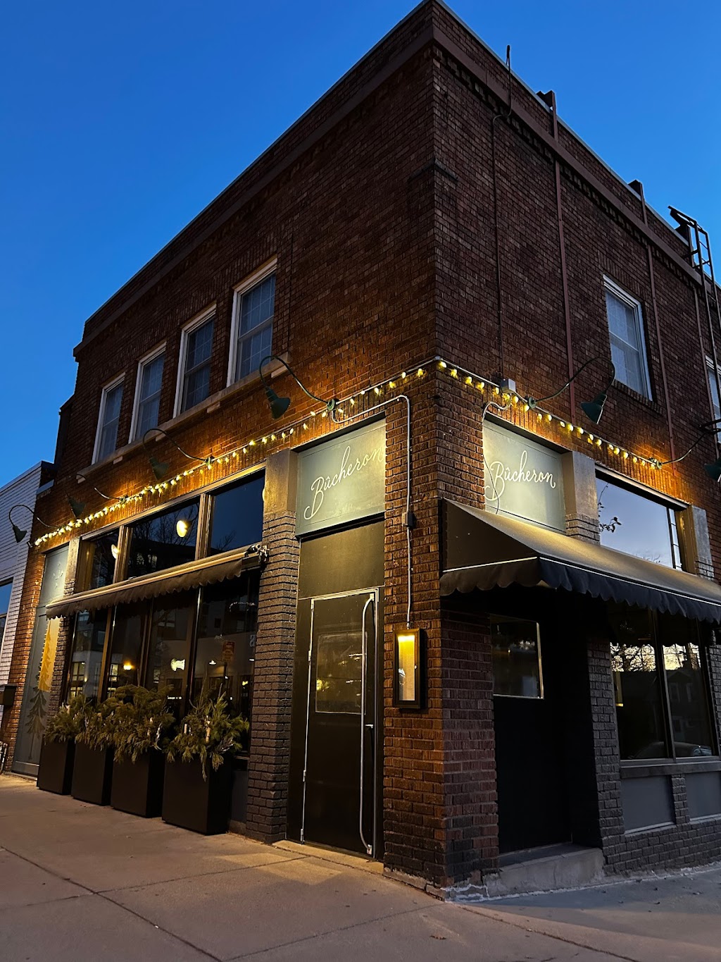 Bûcheron | restaurant | 4257 Nicollet Ave, Minneapolis, MN 55409, USA | 6122555632 OR +1 612-255-5632