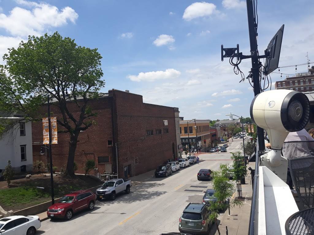 Harpos Bar & Grill | restaurant | 29 S 10th St, Columbia, MO 65201, USA | 5734435418 OR +1 573-443-5418