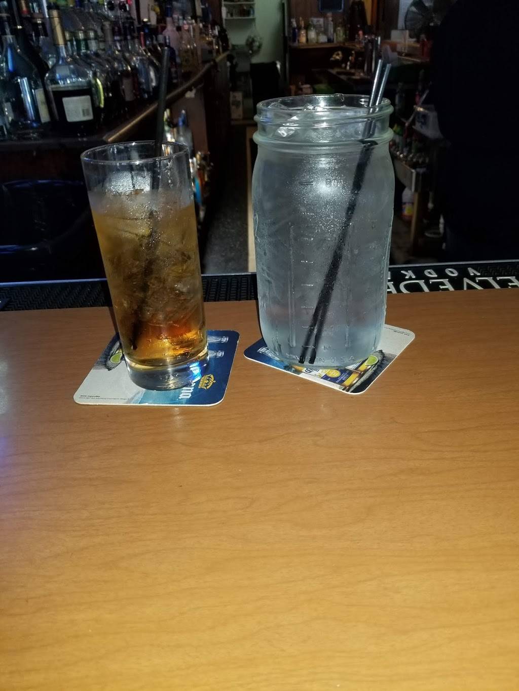 Bobs Bar & Grill | restaurant | 5709 Troost Ave, Kansas City, MO 64110, USA | 8165239111 OR +1 816-523-9111