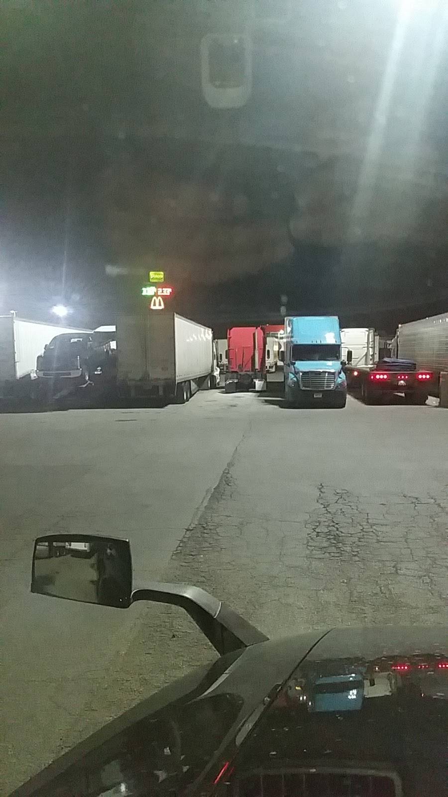 Pilot Travel Center | restaurant | 2962 E 500 N, Whiteland, IN 46184, USA | 3175357656 OR +1 317-535-7656