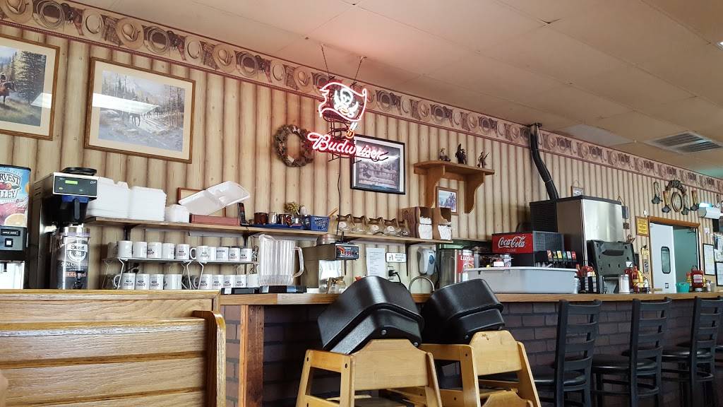 Snellgroves | restaurant | 109 S Collins St, Plant City, FL 33563, USA | 8137523652 OR +1 813-752-3652