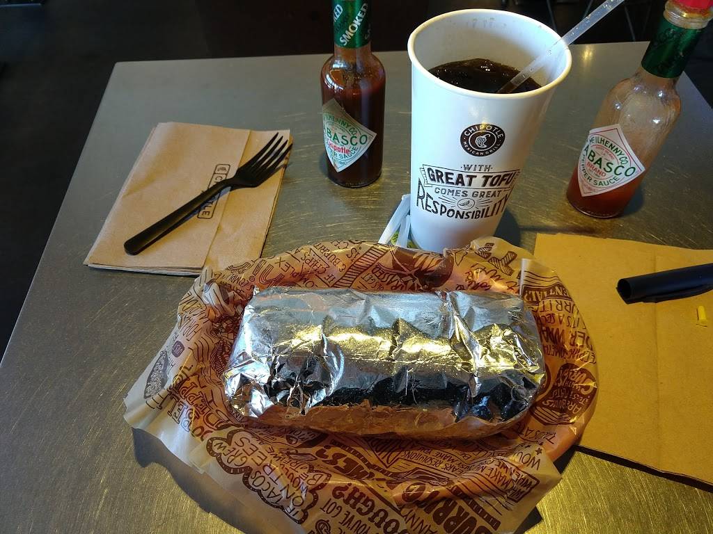 Chipotle Mexican Grill | restaurant | 8889 Gateway Blvd W Ste 2510, El Paso, TX 79925, USA | 9153175818 OR +1 915-317-5818