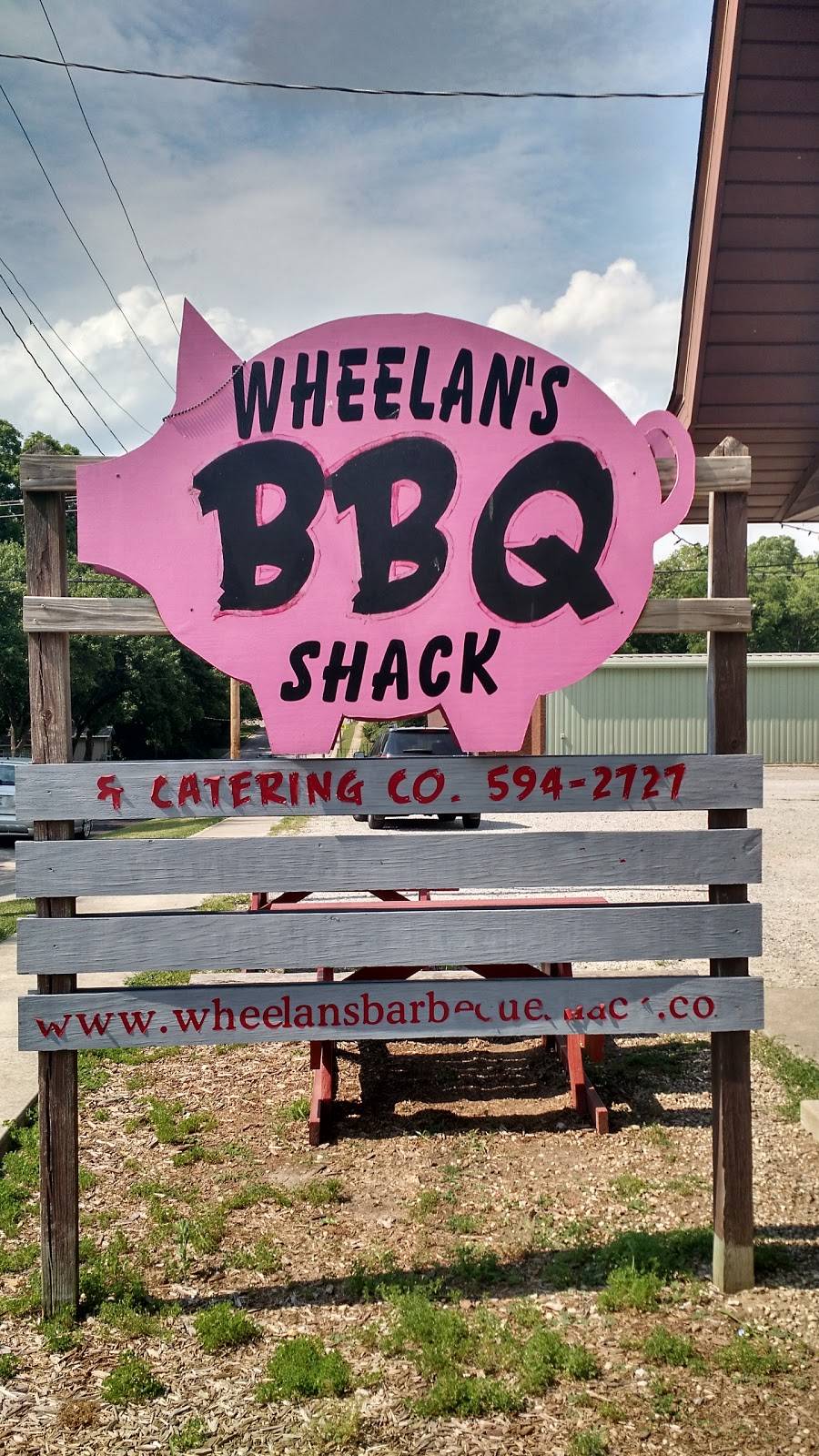 Wheelans Barbecue Shack | restaurant | 491 Fairfax St, Carlyle, IL 62231, USA | 6185942727 OR +1 618-594-2727
