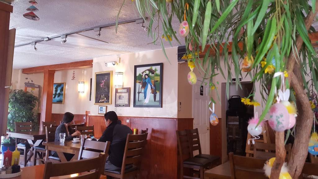 Saigon Restaurant | restaurant | 795 Forest Ave, Portland, ME 04103, USA | 2078746666 OR +1 207-874-6666