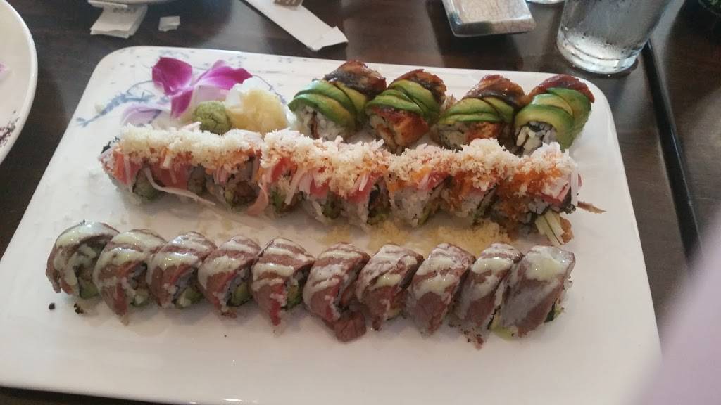 Wild Ginger Asian Bistro | restaurant | 3655 Edwards Rd, Cincinnati, OH 45208, USA | 5135339500 OR +1 513-533-9500