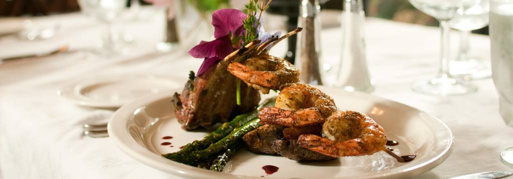 Clay Hill Farm | restaurant | 220 Clay Hill Rd, Cape Neddick, ME 03902, USA | 2073612272 OR +1 207-361-2272