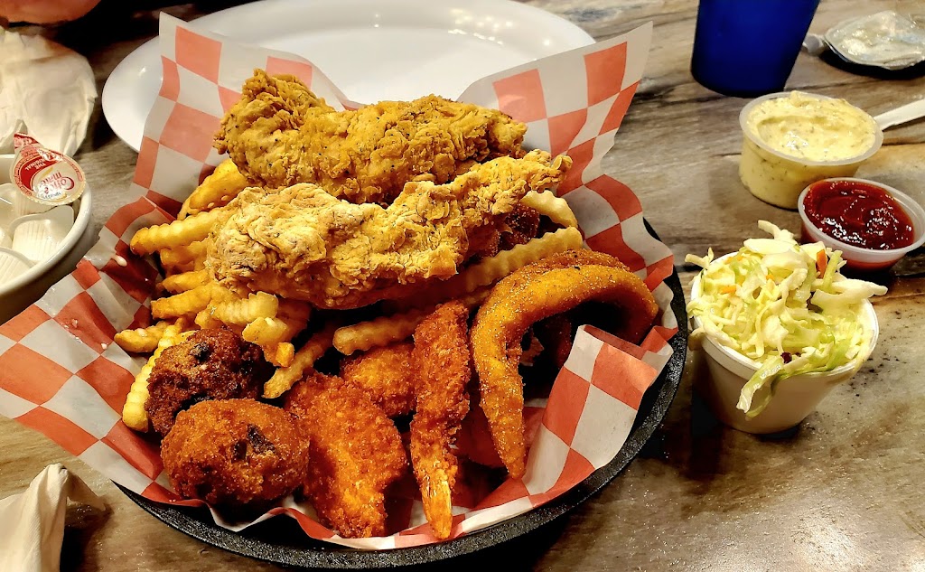 Billy Gails at Branson Mill | restaurant | 3300 Gretna Rd, Branson, MO 65616, USA | 4175441211 OR +1 417-544-1211