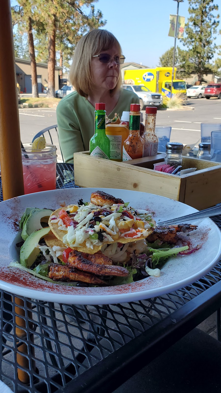 Cabin South Bar & Grill | restaurant | 19550 Amber Meadow Dr Suite #120, Bend, OR 97702, USA | 5417977987 OR +1 541-797-7987