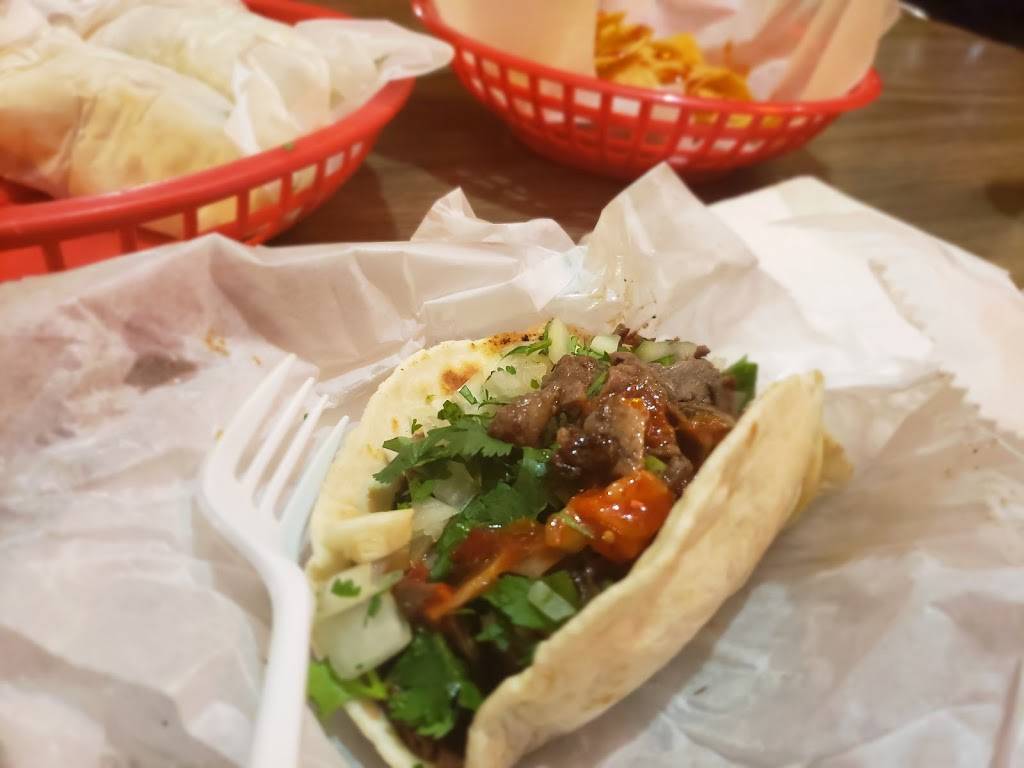 Taqueria El Asadero- Chicago | restaurant | 2213 W Montrose Ave, Chicago, IL 60618, USA | 7735835563 OR +1 773-583-5563